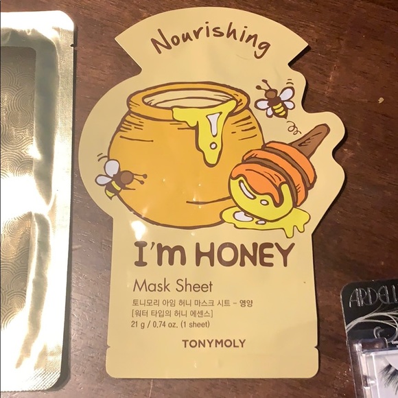 Makeup bundle - Picture 3 of 4